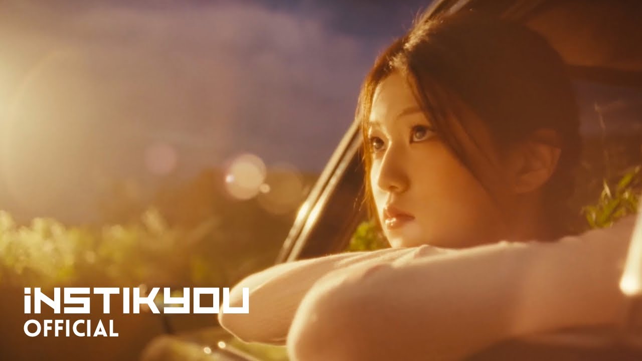 izna (이즈나) 'Racecar' Official MV