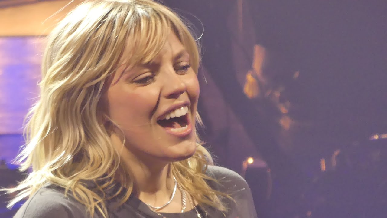 Reneé Rapp - Talk too much / Poison poison / Bruises / Swim - Live Paris 2024