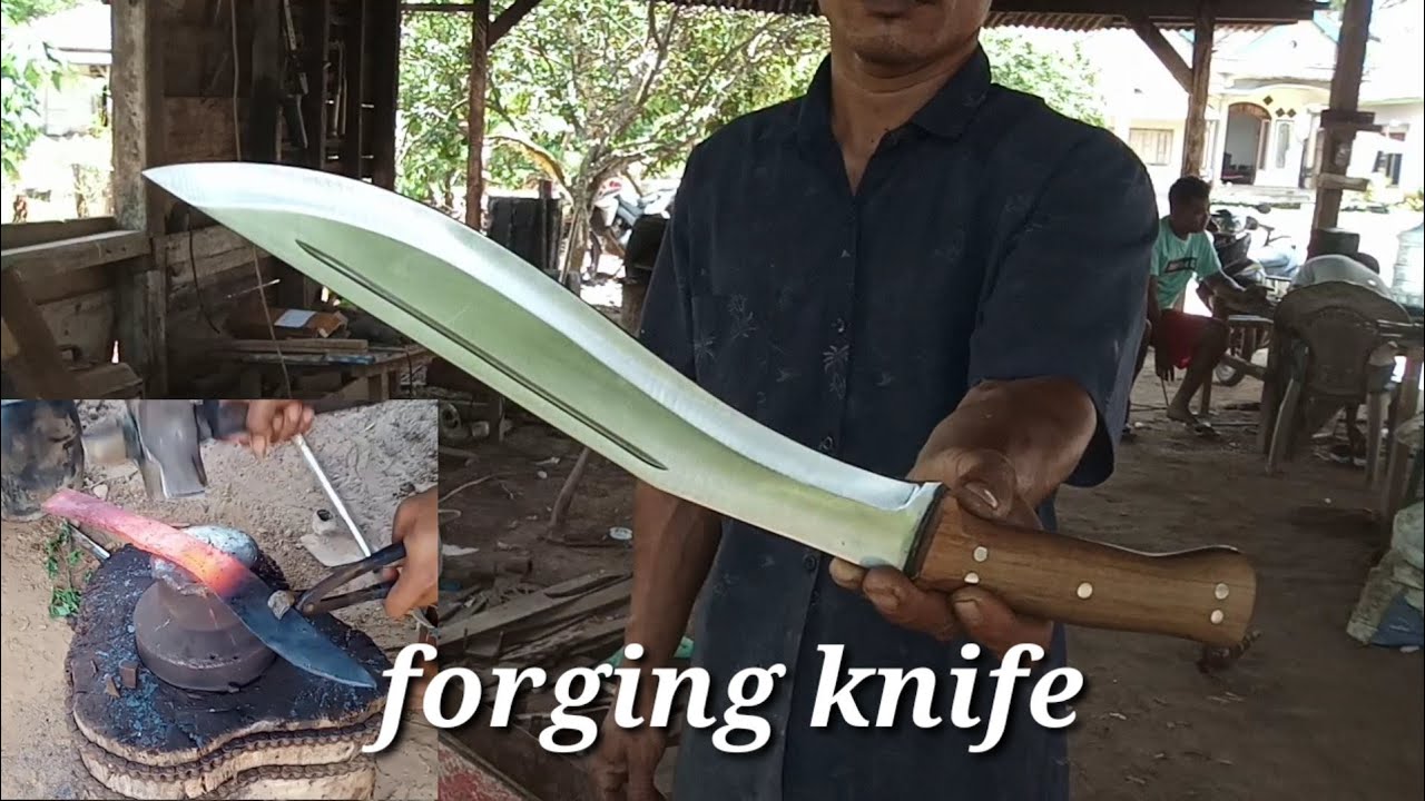 black smith_membuat pisau gurka dari baja per/forging gurka knife from used and rusty spring steel