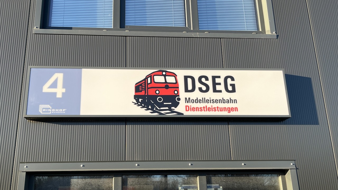 Premiere: Erster Livestream aus der neuen Modellbahn-Werkstatt! 🚂🛠️