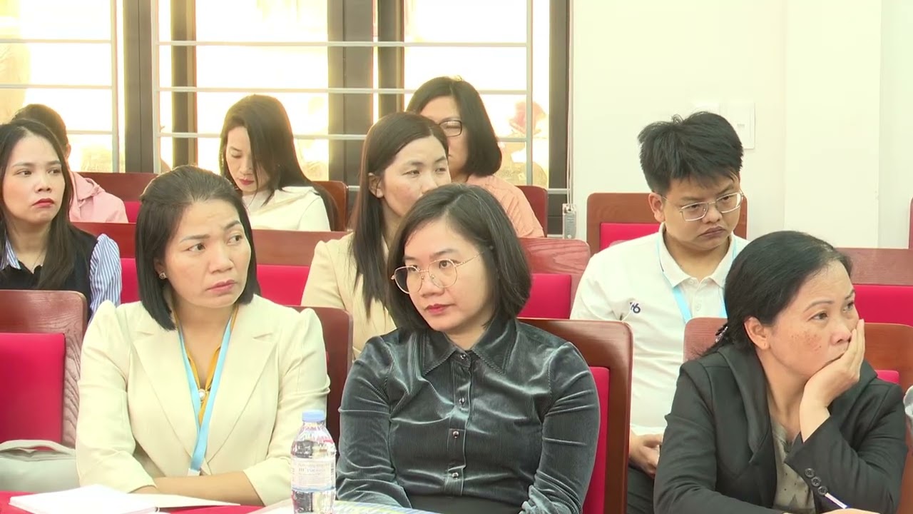 xã Tây Phương triển khai nhiệm vụ hỗ trợ các khu vực bỏ phiếu phục vụ công tác bầu cử