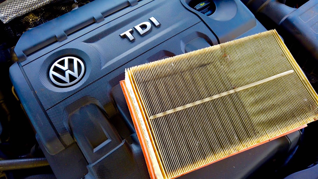 VW Golf MK7 (5G) TDI air filter replacement