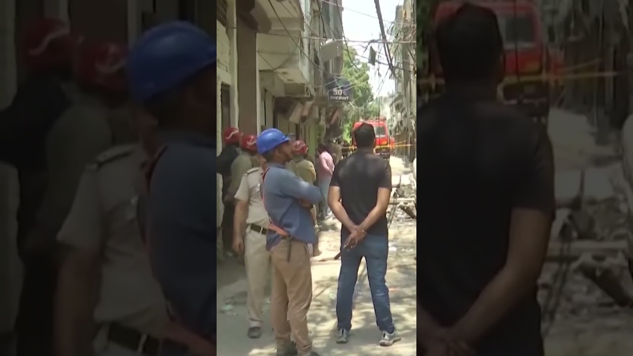 Delhi hotel on fire