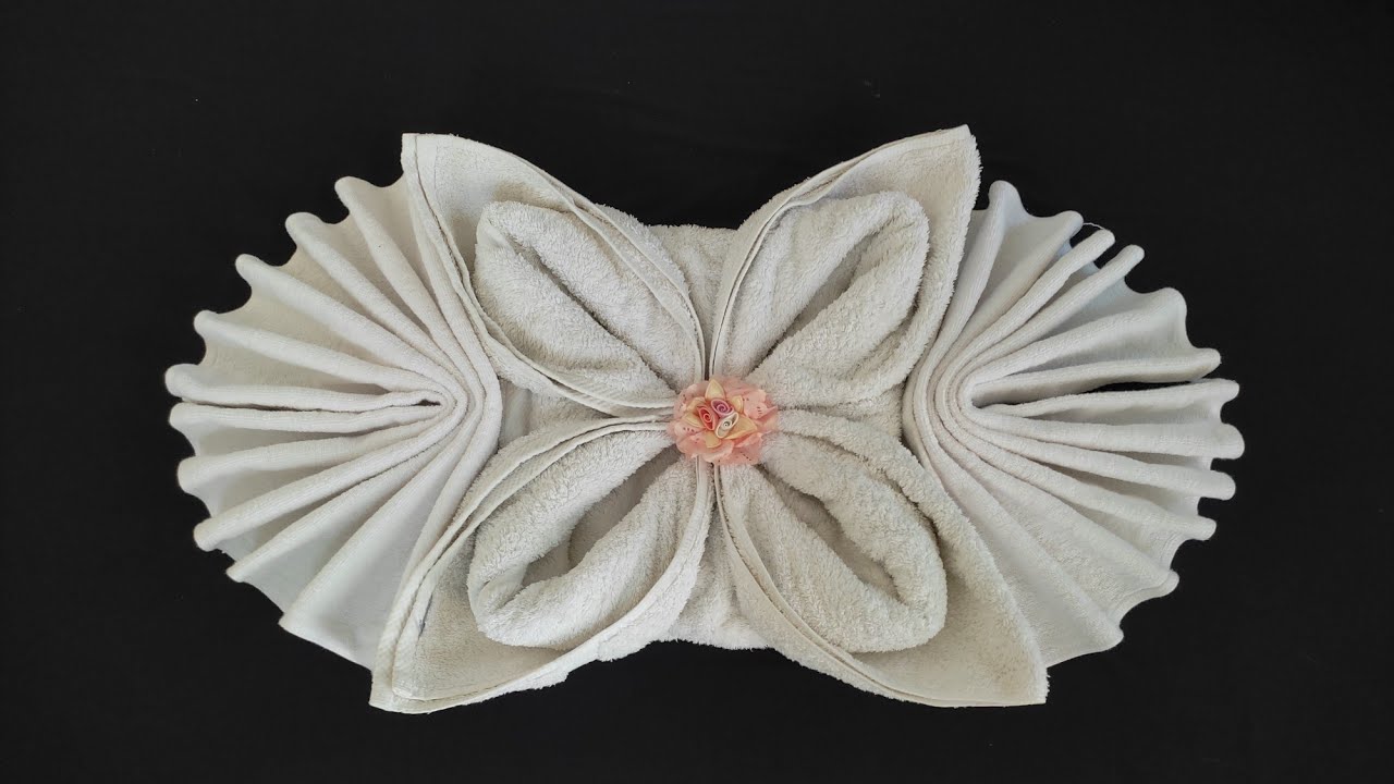 wowwww!! beatiful towel flowers, easy to make | towel art | origami towel | towel folding