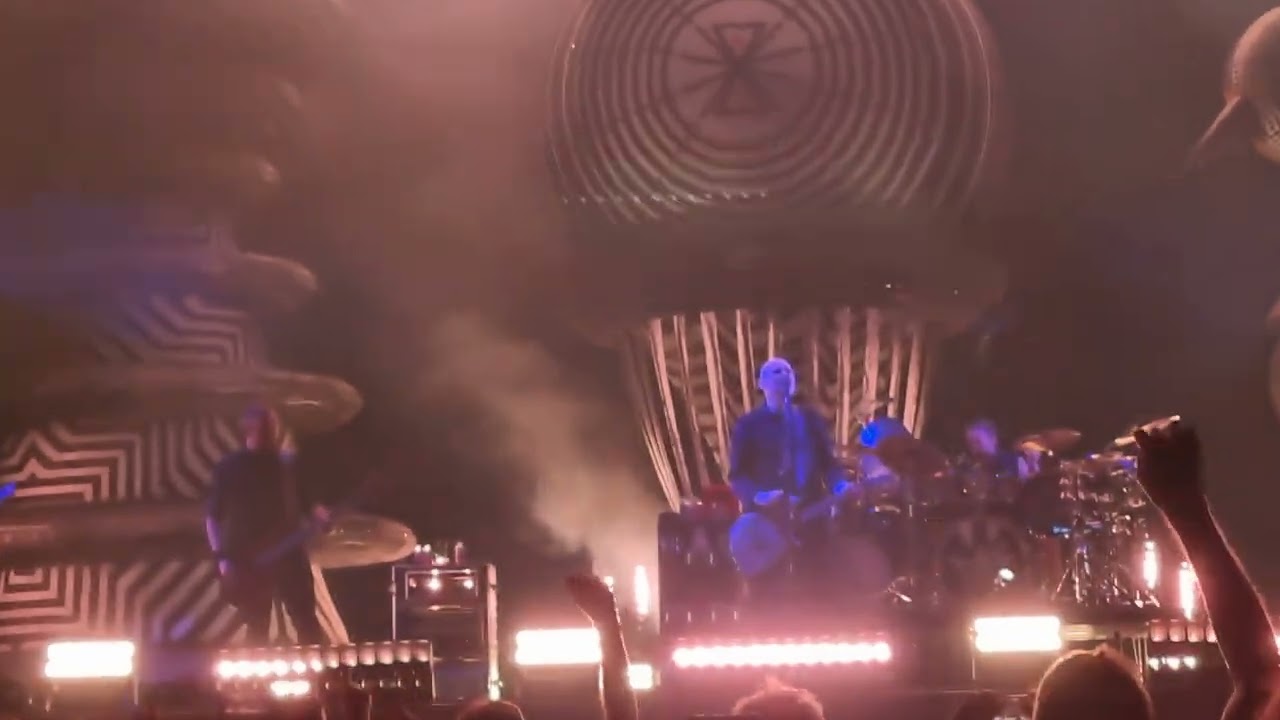Smashing Pumpkins 2025 - Mayonaise - Live at Parco della Musica,  Milan.