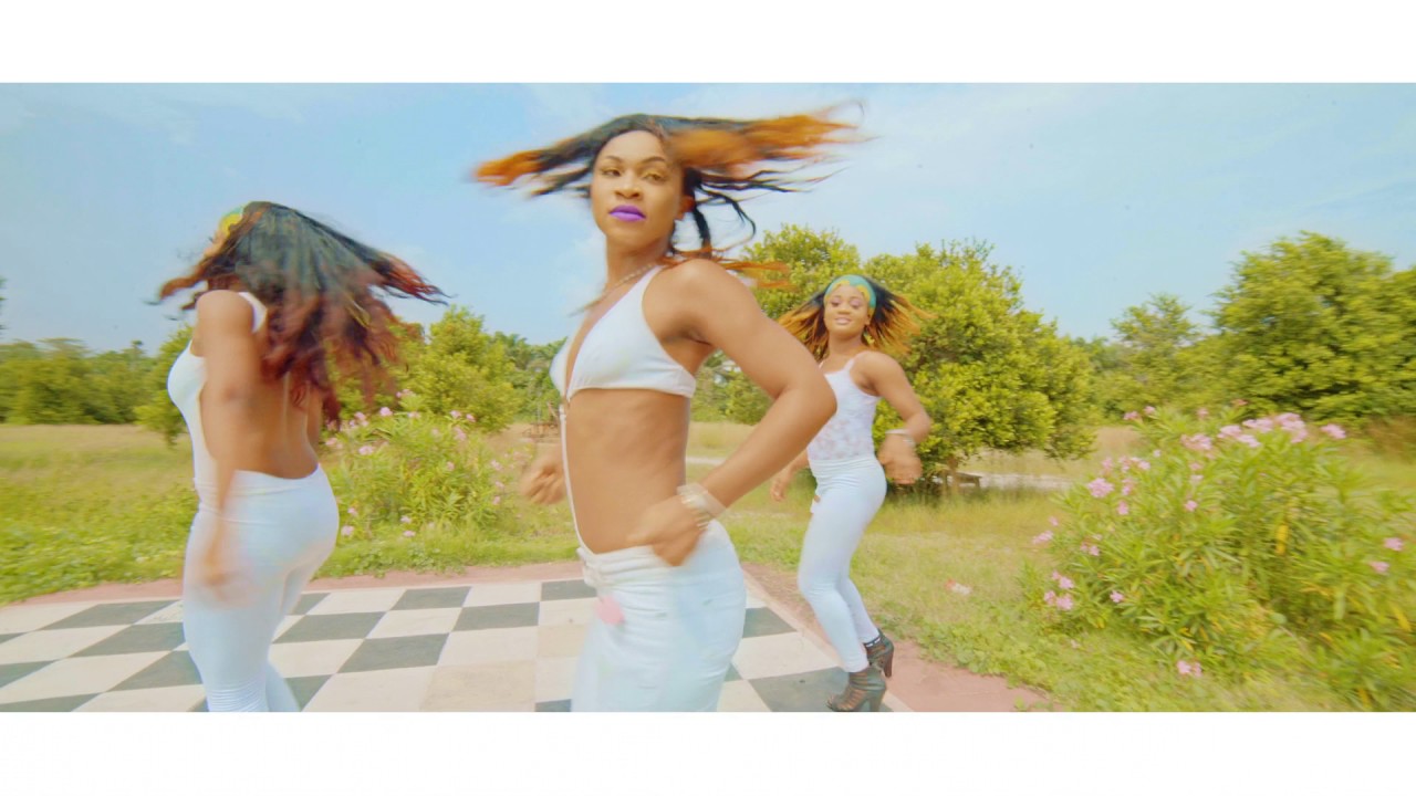 PANTOMIME FT SELEBOBO , LEXYCHIZZY -  FOLLOW ME