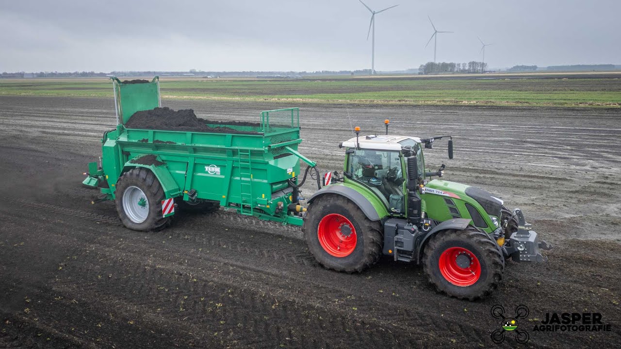 Compost Strooien | Fendt + Tebbe