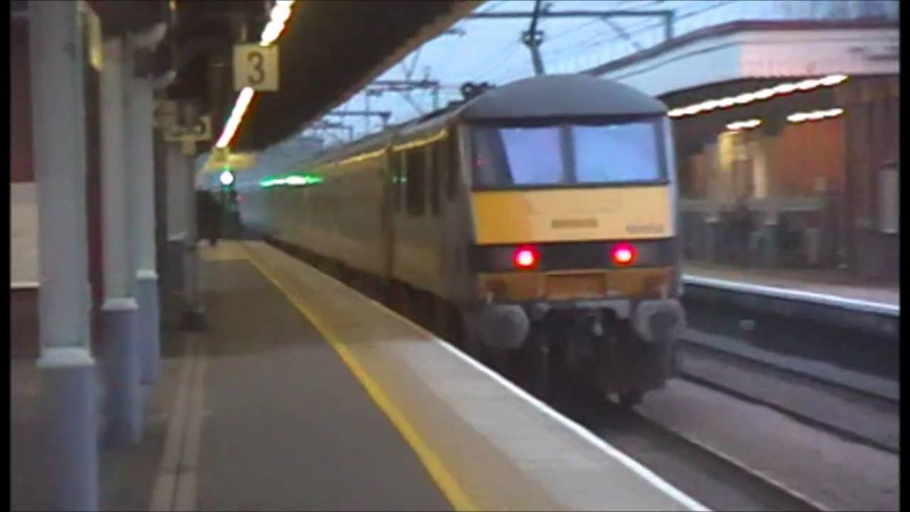 Trains (Rush Hour) at Romford | 21.02.11