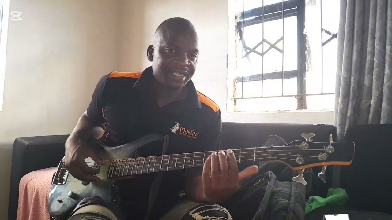 Learn bass guitar in 5 minutes