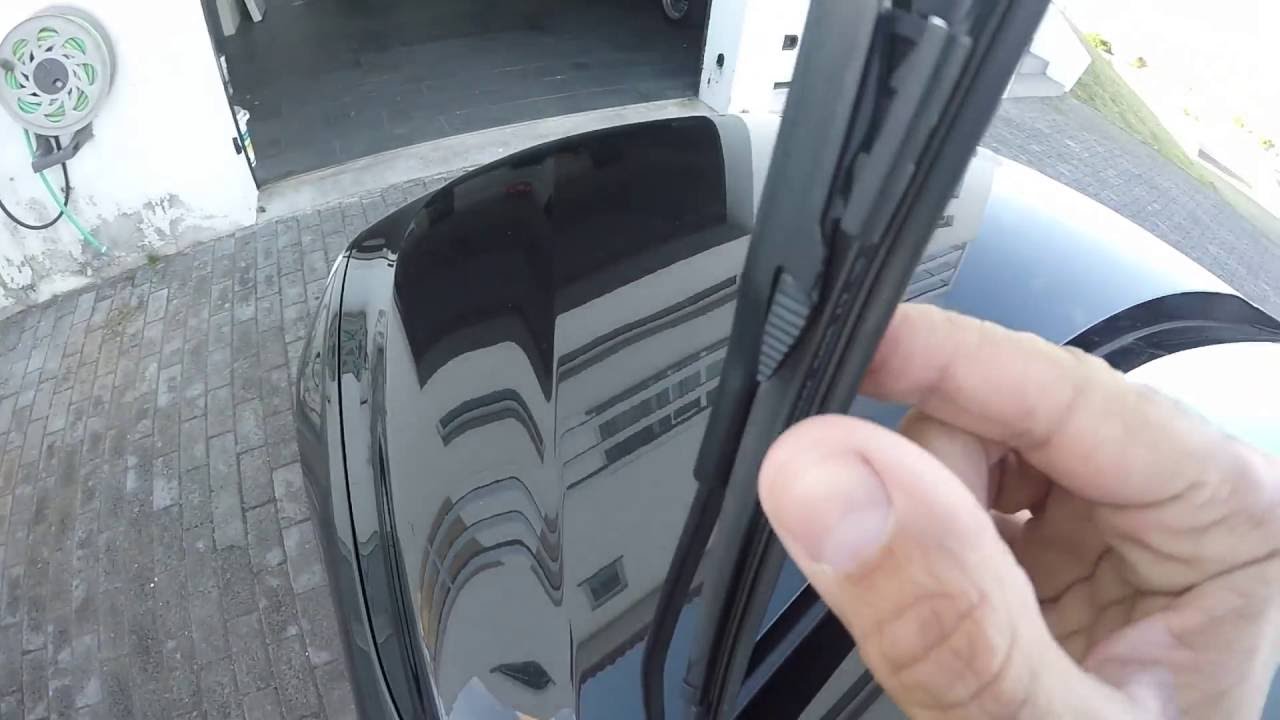 BMW 320  F30 F31 Wipers Blades Replacement