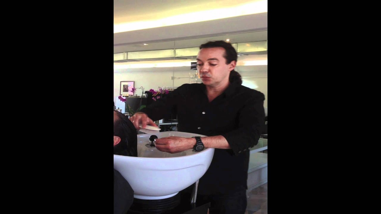 Olando Pita: Leonor Greyl Crème aux Fleurs Dry Scalp Treatment