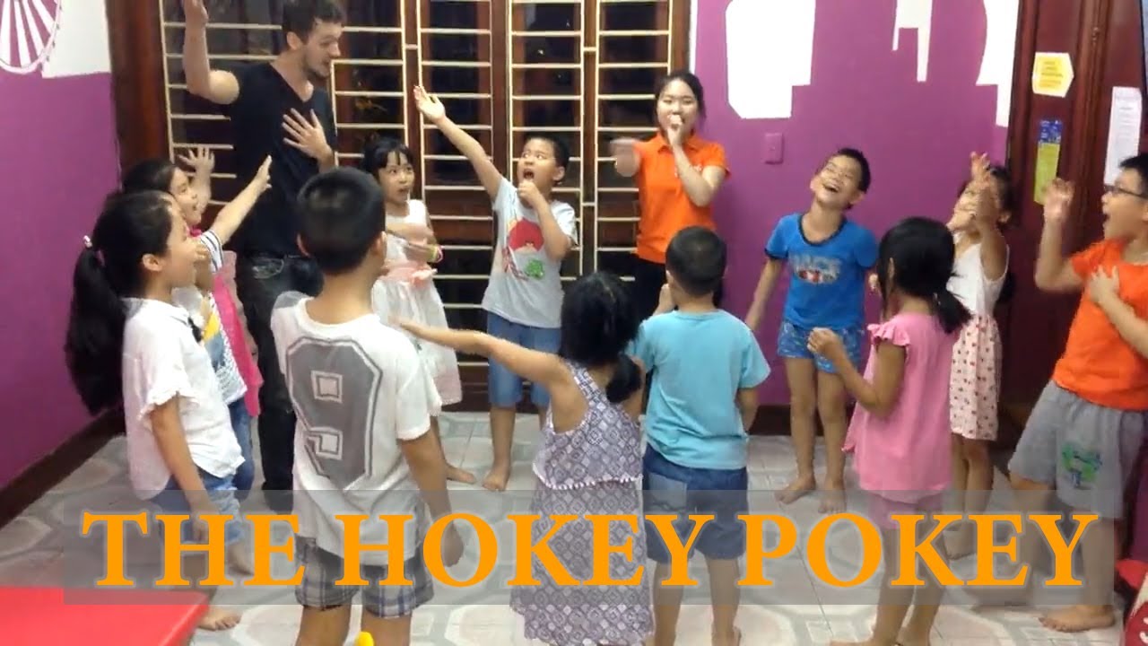 The Hokey Pokey - Dancing With The Students (ver 2)