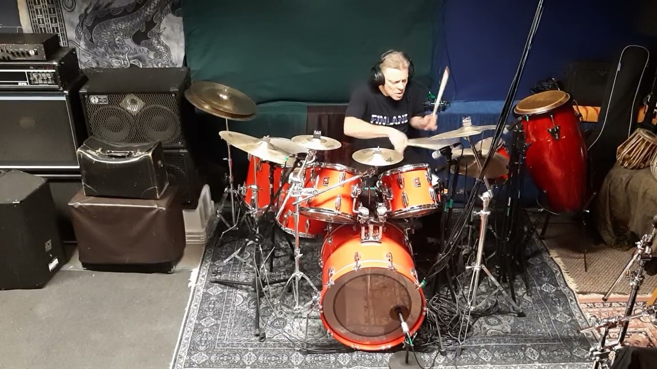 Petri Rinne Drums:Long Train Runnin'-Doobie Brothers 11.01.2026.Turku Finland. 