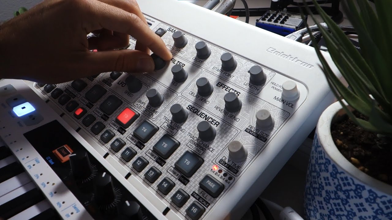 #62 - Model:Samples Smooth Techno Jam