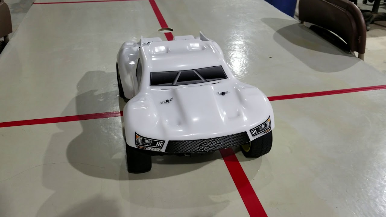Pro-Line Flo-Tek Pre-Cut Bash Armor Short Course Truck Body look around