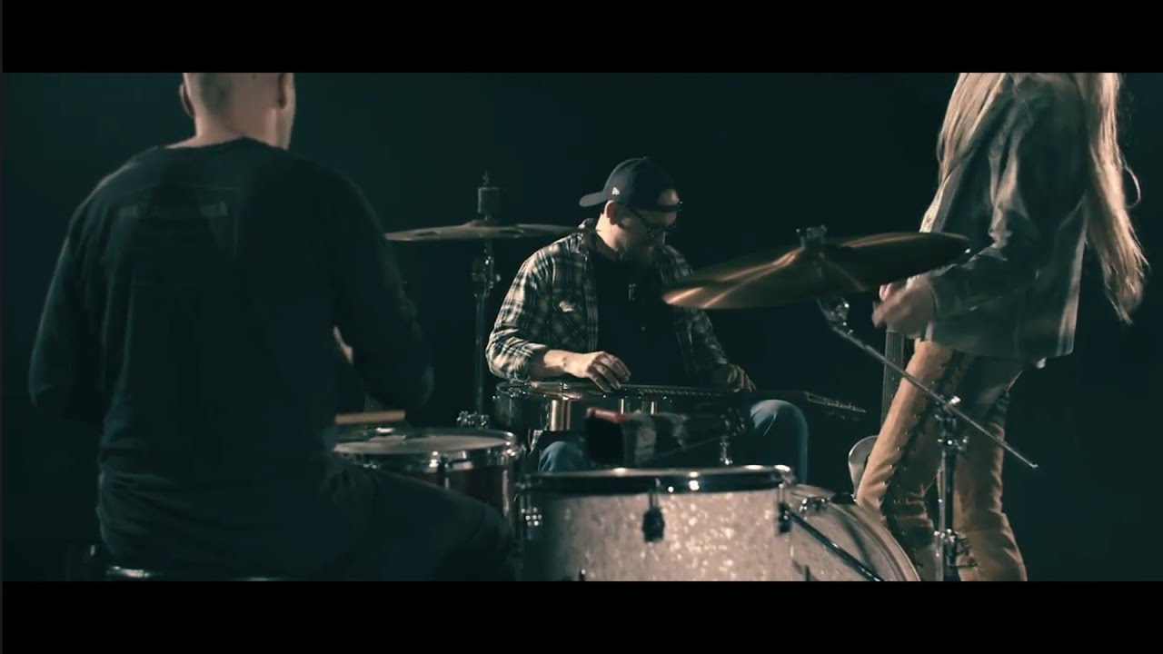 MIKA JAAKKOLA feat. MARKO HIETALA - SOITA (Official Music Video)