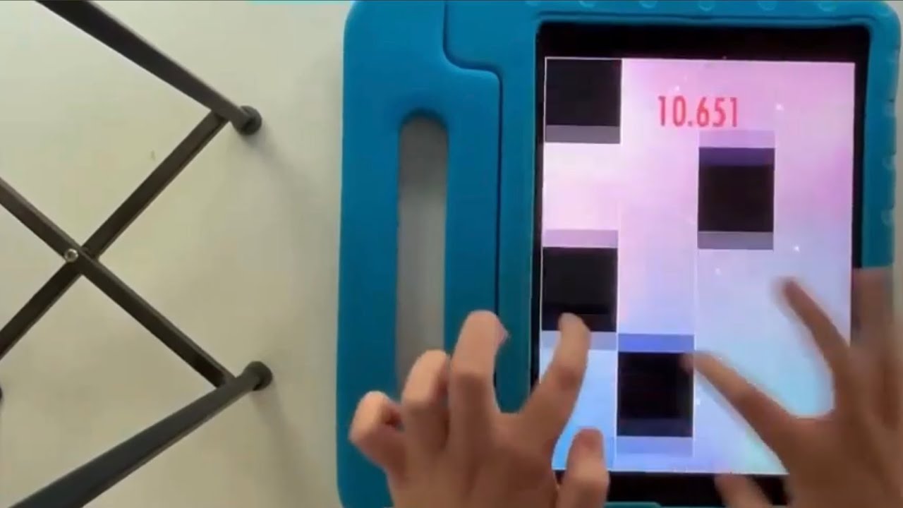 Piano Tiles 2 - Beginner Challenge 11.158 TPS