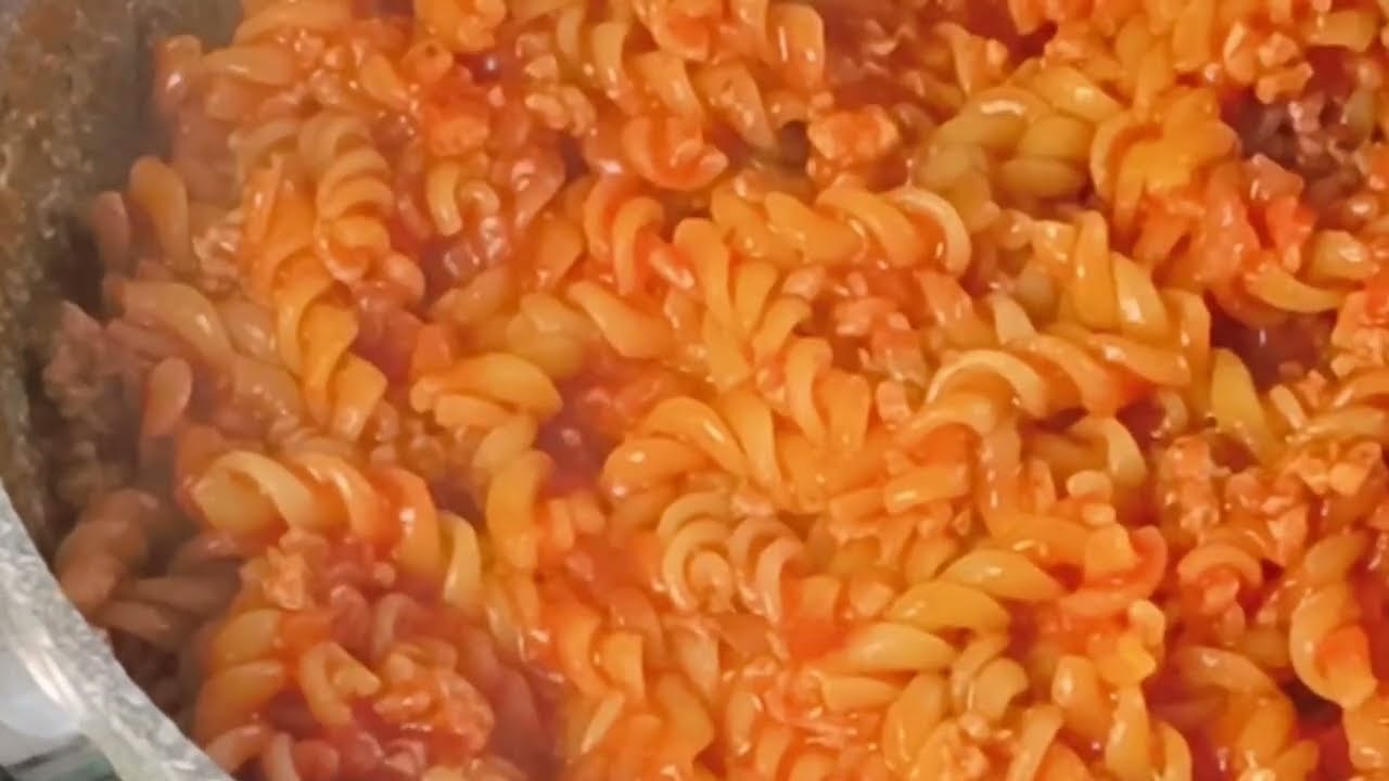 Spiralnudeln mit Hackfleisch - mein leckeres und schnelles Rezept.