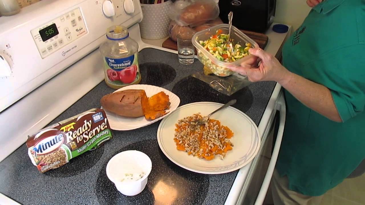 How To Make Fresh Sweet Potato Mash for Birds Parrots