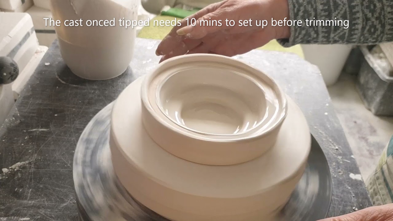 How I slip cast a saucer
