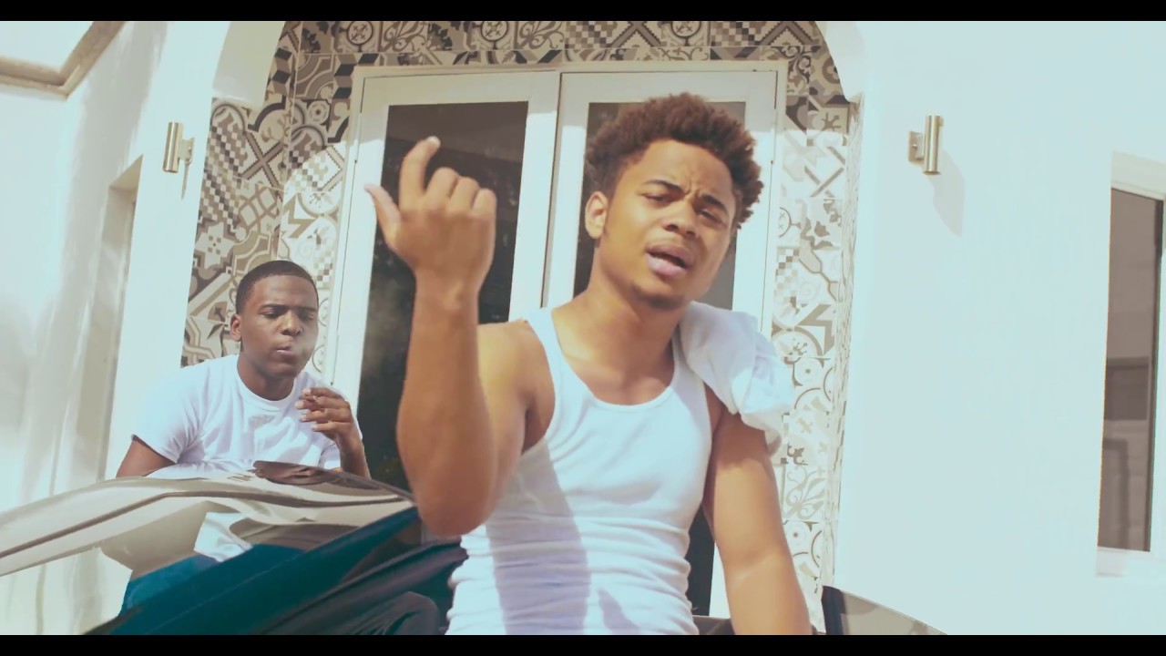 Ek & Flee - Run It Up