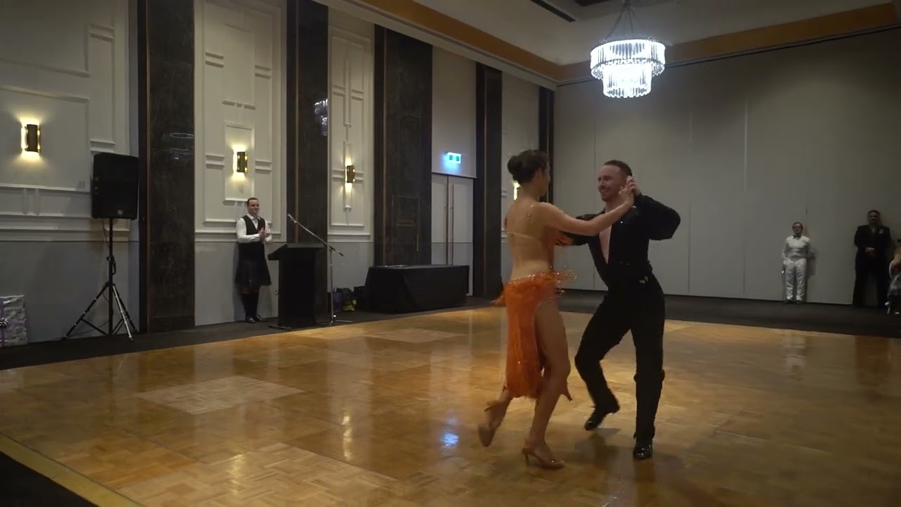 Monique and Mat - Samba Routine