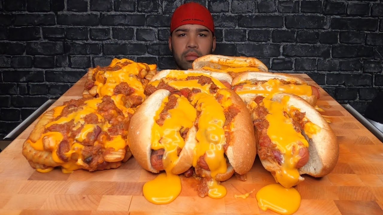 CHILI CHEESE FRIES + CHILI CHEESE DOGS MUKBANG