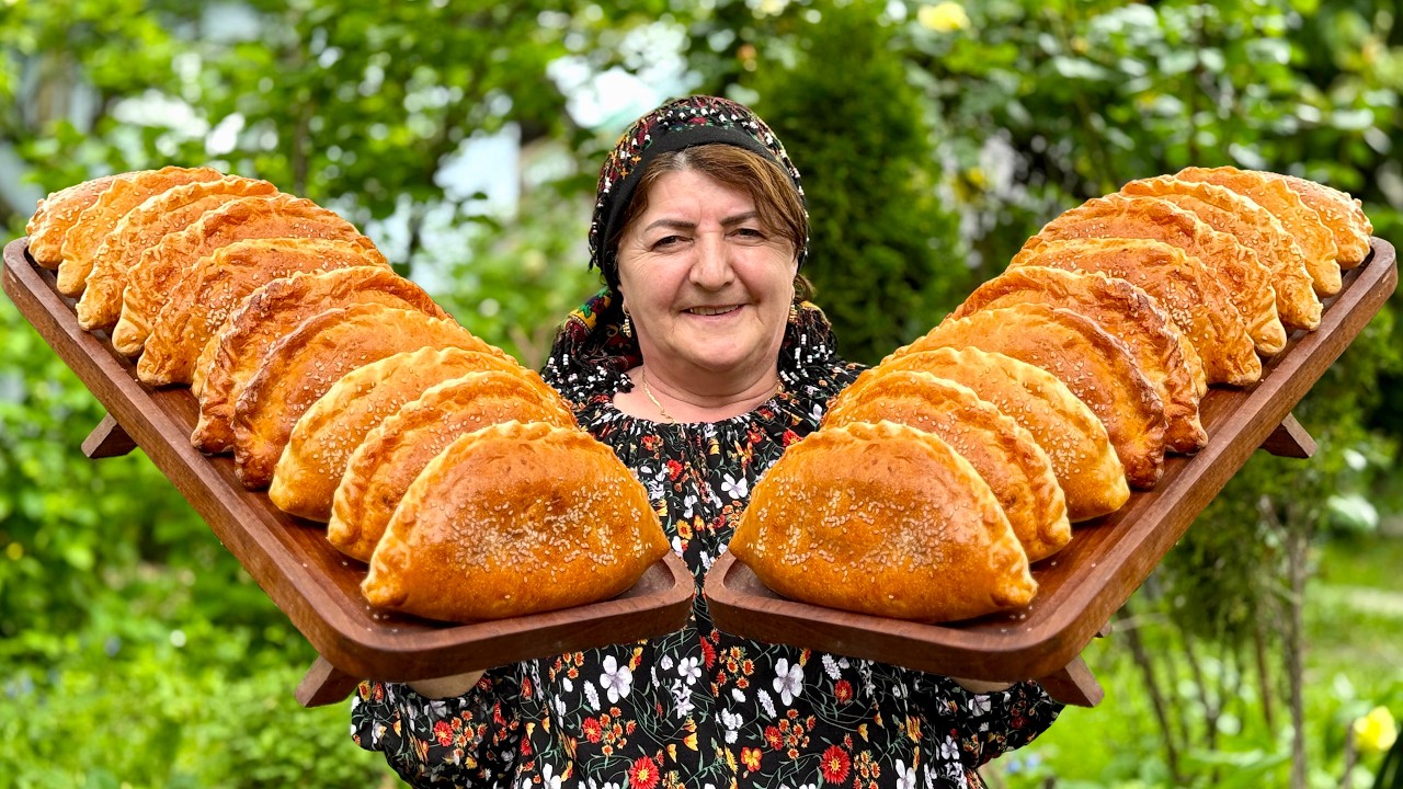 Бабушка Печёт Сырные Кальцоне С Курицей - Один Укус И Захочется Ещё!