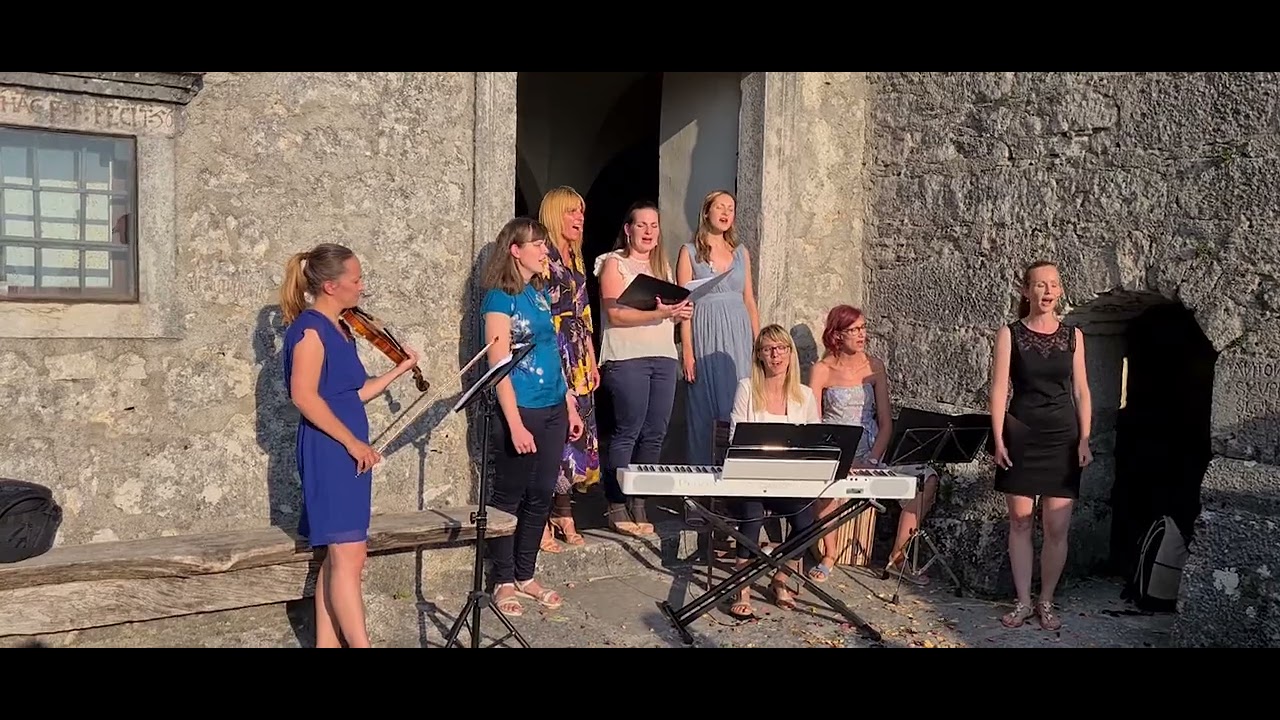 Utrinek iz poroke pod Nanosom (Amo soltanto te, U bjelom)