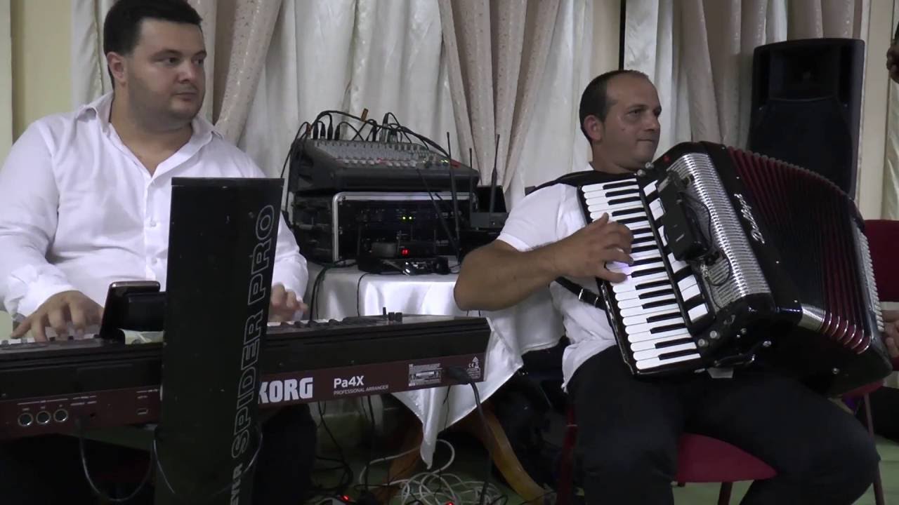 Viorel Taicuna si Sebastian Rosca - Program instrumental nunta Vali si Sabrina 27.08.2016
