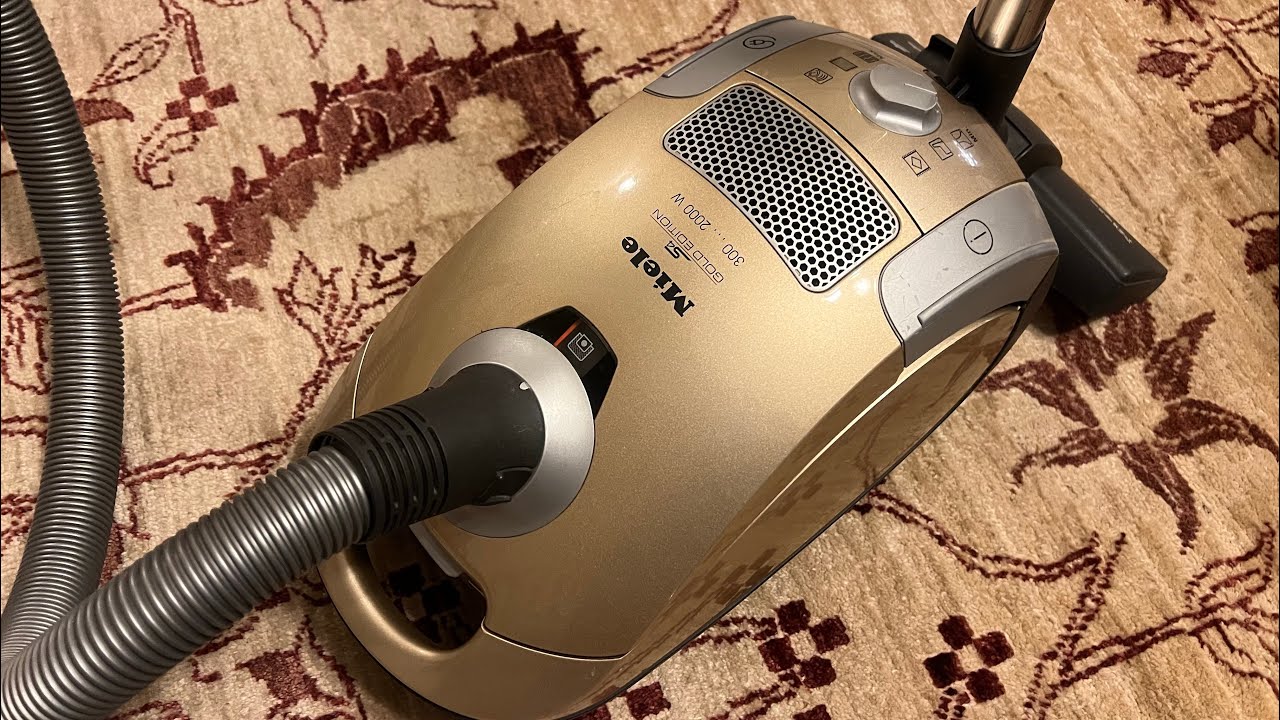 Miele Gold S4211 Cylinder Vacuum Cleaner hoover