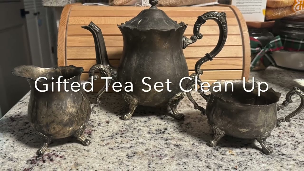 Coffee Romance - Clean this gifted tea set with me.