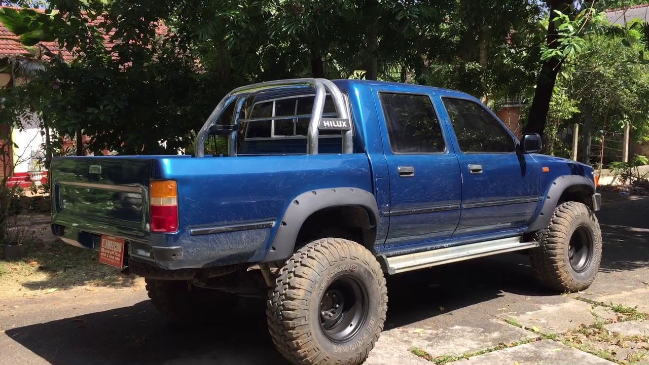 Toyota Hilux LN 107 Modified