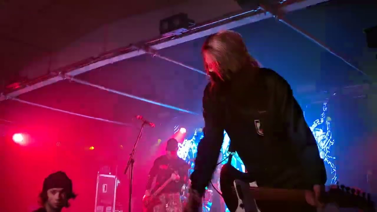 Alpha Wolf - Akudama (Live at Leeds Project House 24/11/25)