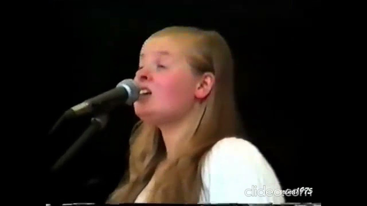 In loving memory of Barby Kelly