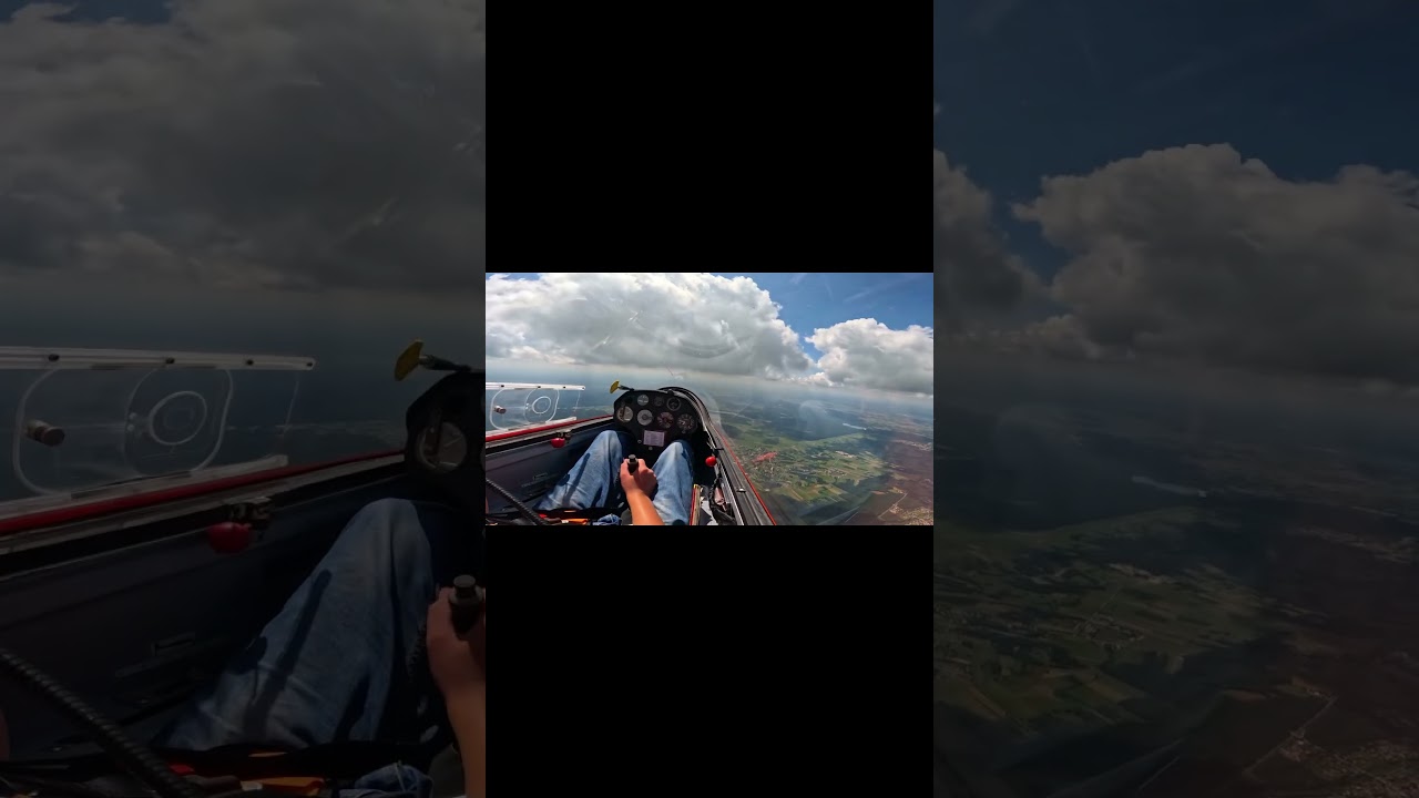 Flying a glider straight under cumulus clouds #shorts #glider #sailplane #cumulus