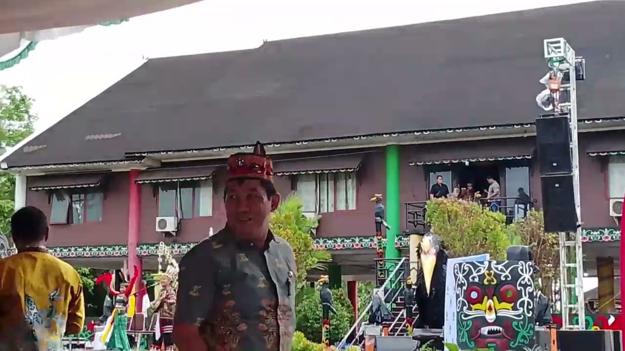 KARUNGUT HASUNDAU DENGAN SELURUH KALIMANTAN,(Internasional seminar pumpung Hai Borneo) 