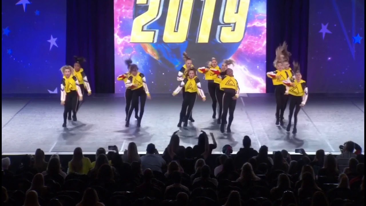 Legendary Athletics Senior Elite 2018-2019! 2019 WORLD CHAMPIONS!