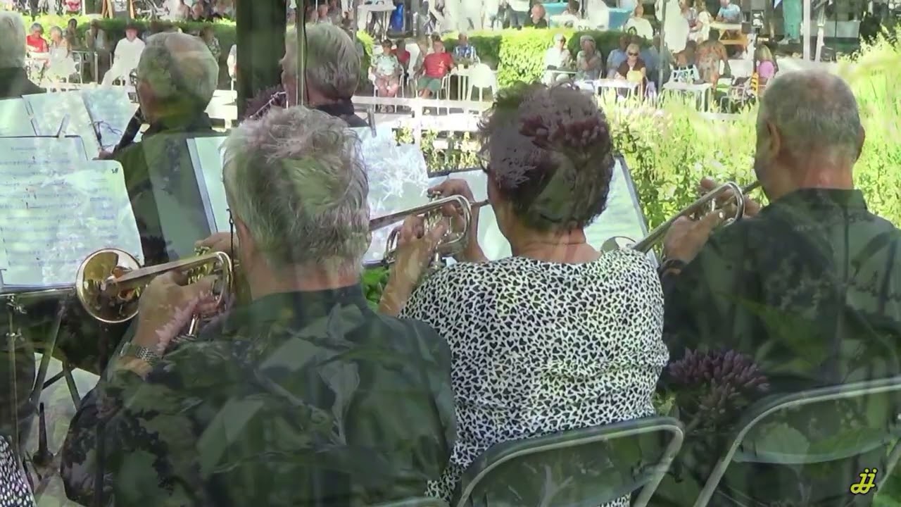 2022 07 17 BD Muziek op de kiosk in het Parkpaviljoen