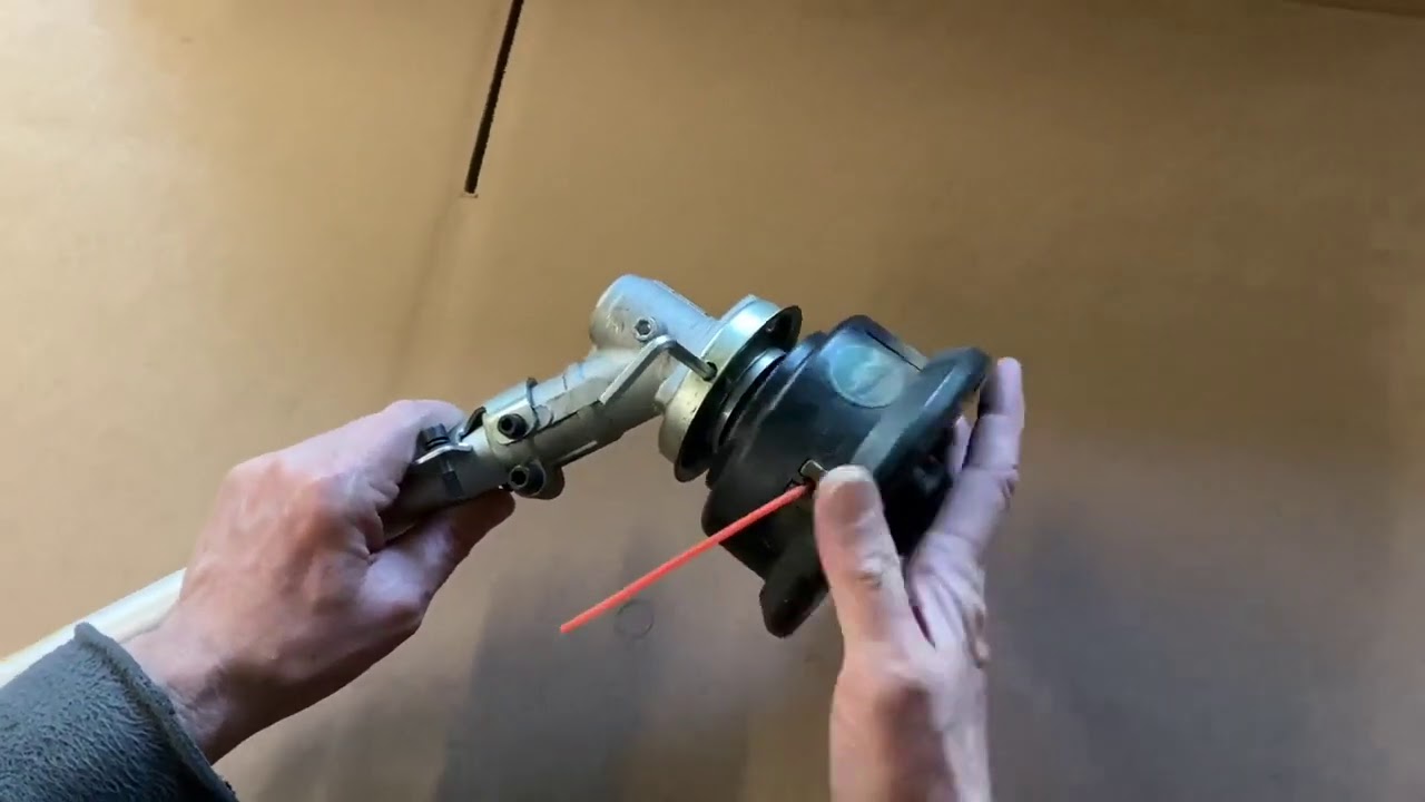 Fitting the strimmer head to the Aldi Gardenline Garden multi tool - Don’t forget both spacers!!