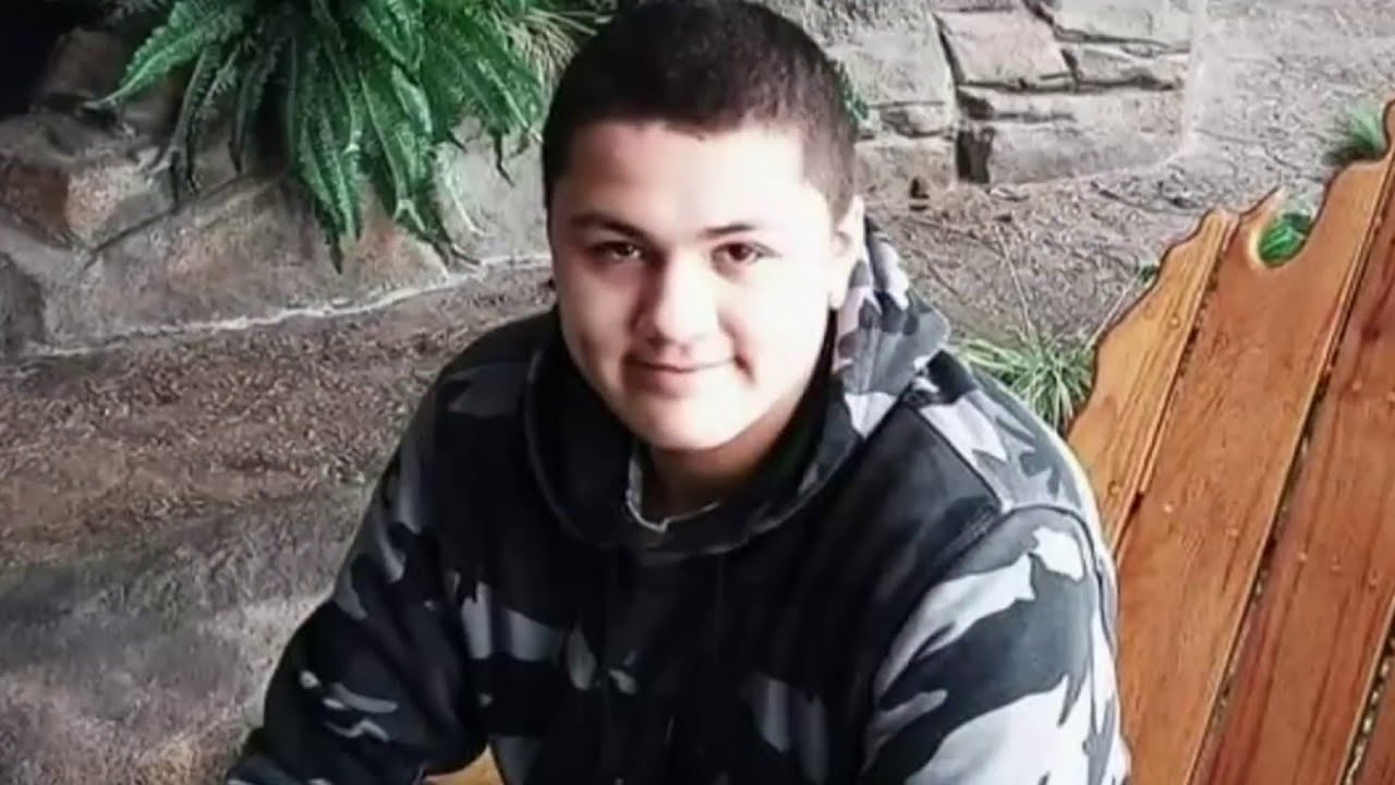 'Don't kill Bobby': New twist in fight to keep 14-year-old boy alive