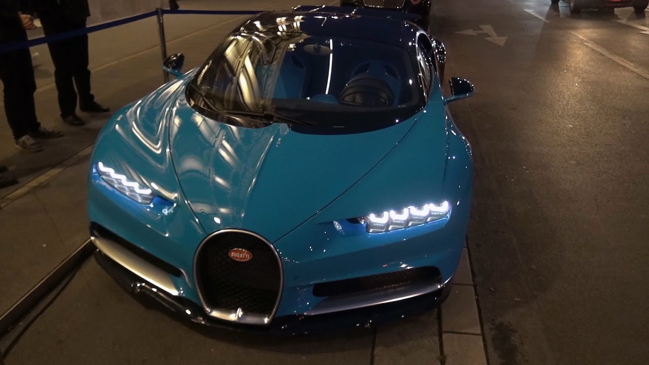 Bugatti Chiron in Vienna! COLD START & REVS