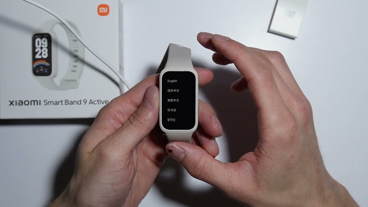 Xiaomi Smart Band 9 Active: How to Turn On?
