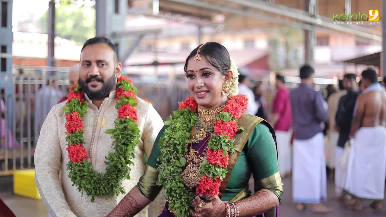 Thara Kalyan Daughter Sowbhagya Venkitesh Marriage at Guruvayur Temple - Kerala9.com