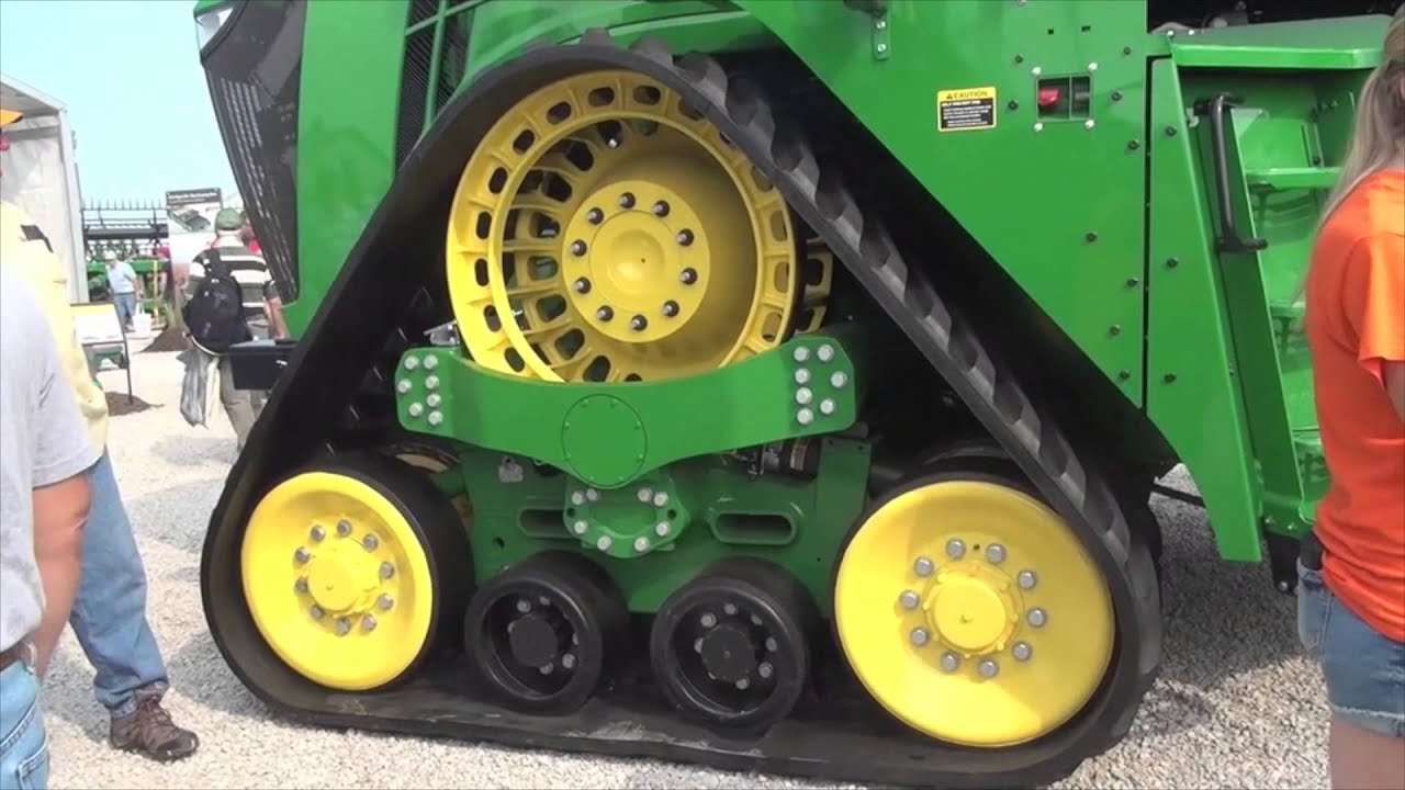 John Deere Rolls Out 4-Track Tractor