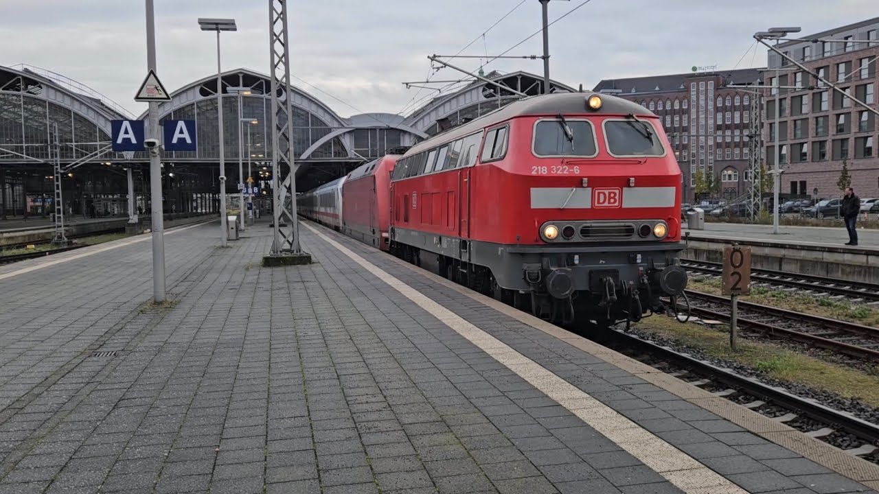Zugverkehr Lübeck-Schönberg (Meckl), mit 101 Sandwicht, 218 322/401/431 und 454, 30.11.2025
