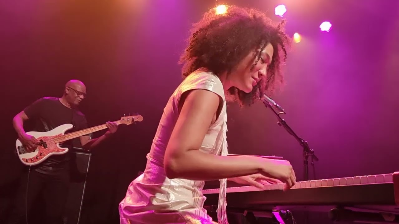 Judith Hill - My People & Angel in the Dark @ De Boerderij Zoetermeer 07 november 2023