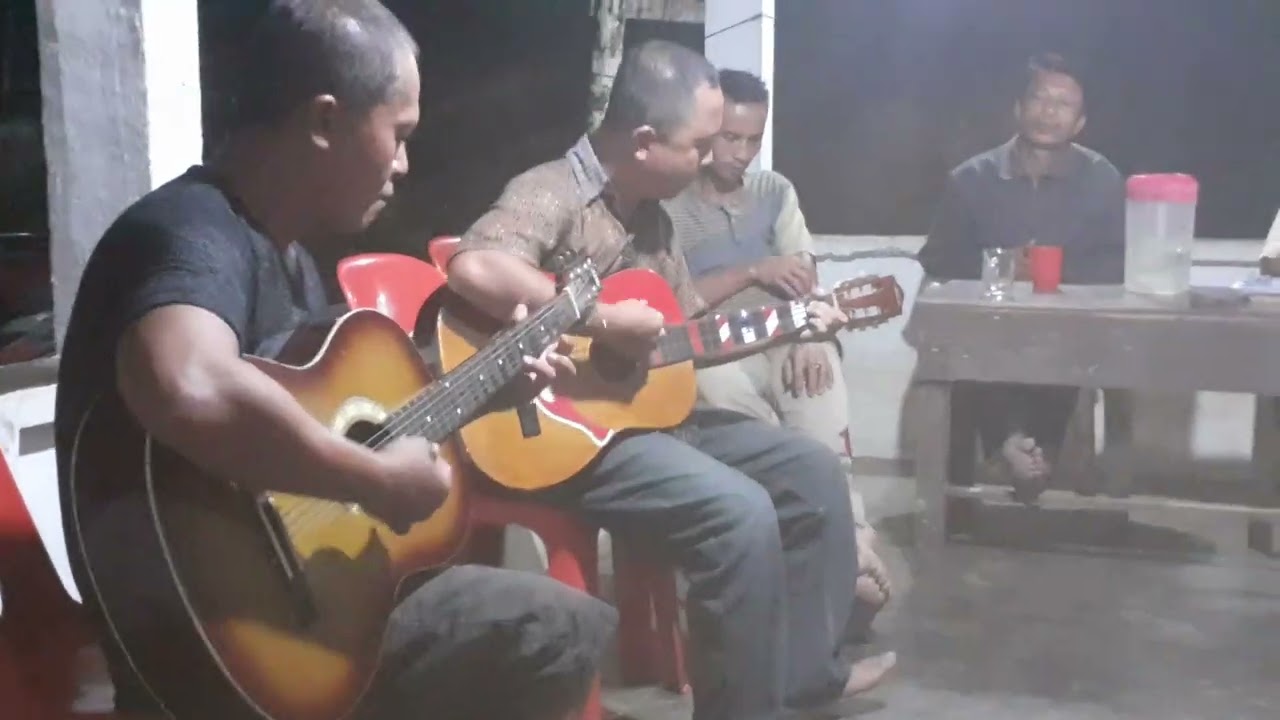 Latihan Komisi Bapak Jemaat BNKP Hilimbowo Resort 31.