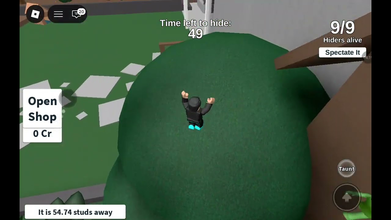 Jugando el escondite en roblox 
