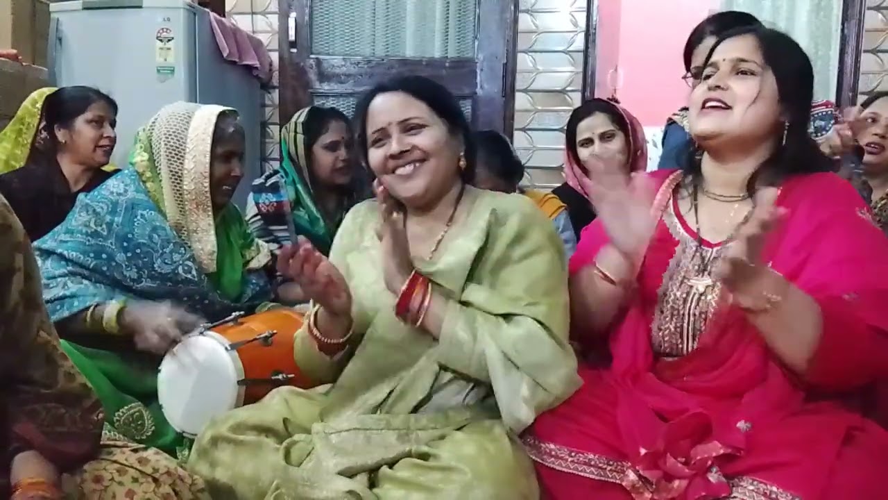 बन्ना बन्नी गीत मम्मी मेरी शादी कर दो जून या जुलाई में अब तो मेरा जी नहीं लगता कॉलेज की पढ़ाई में